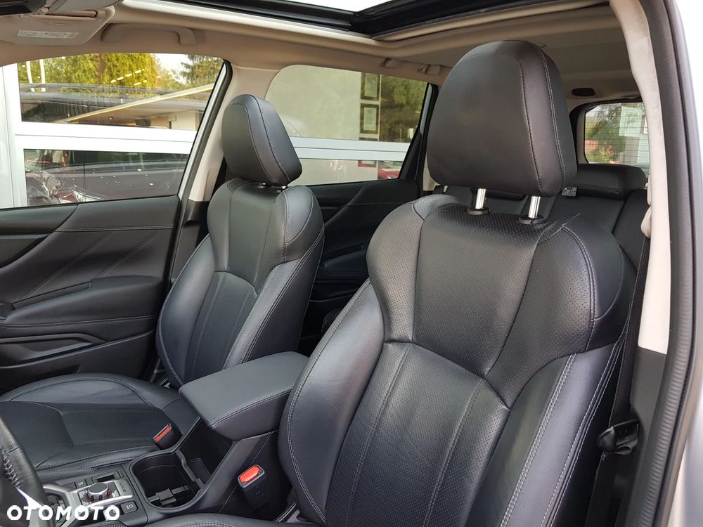 Subaru Forester 2.0i-L Platinum (EyeSight) Lineartronic - 12