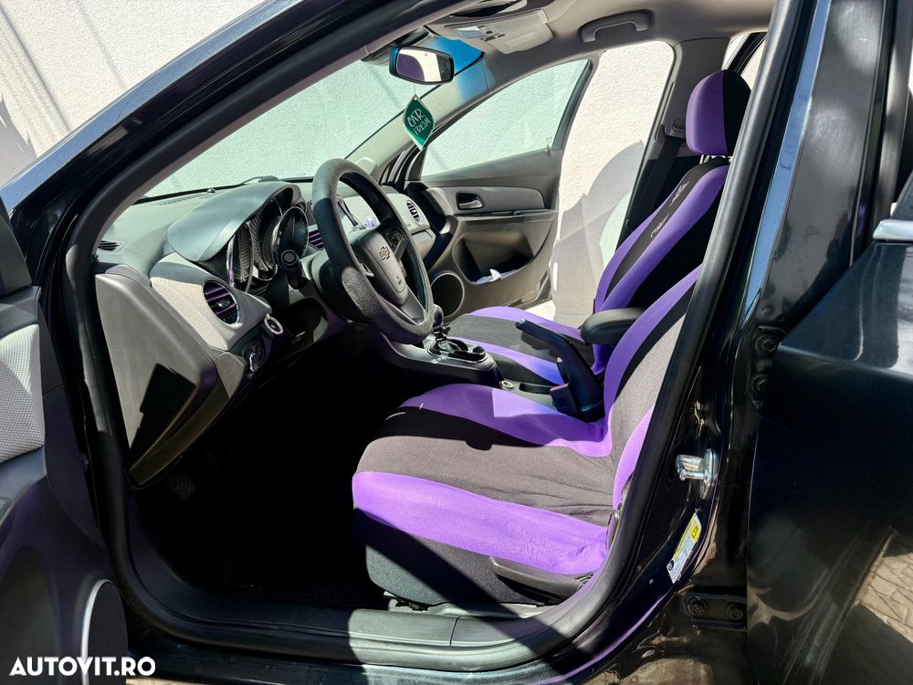 Chevrolet Cruze 1.8 Ecotec LT - 15