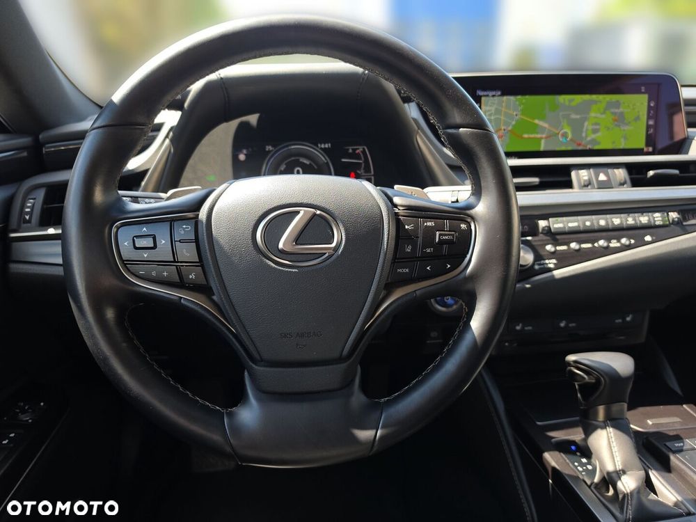 Lexus ES - 11
