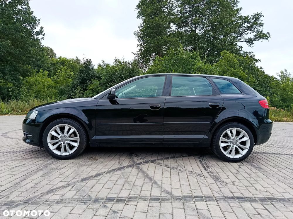 Audi A3 Sportback 1.6 Ambiente - 6