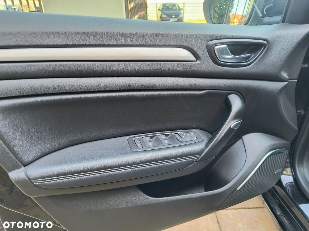 Renault Megane ENERGY dCi 130 Start & Stop Bose Edition - 9