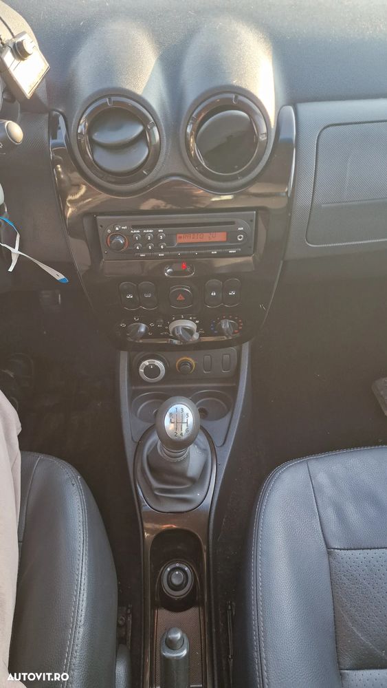 Dacia Duster SCe 115 4x4 Prestige - 17