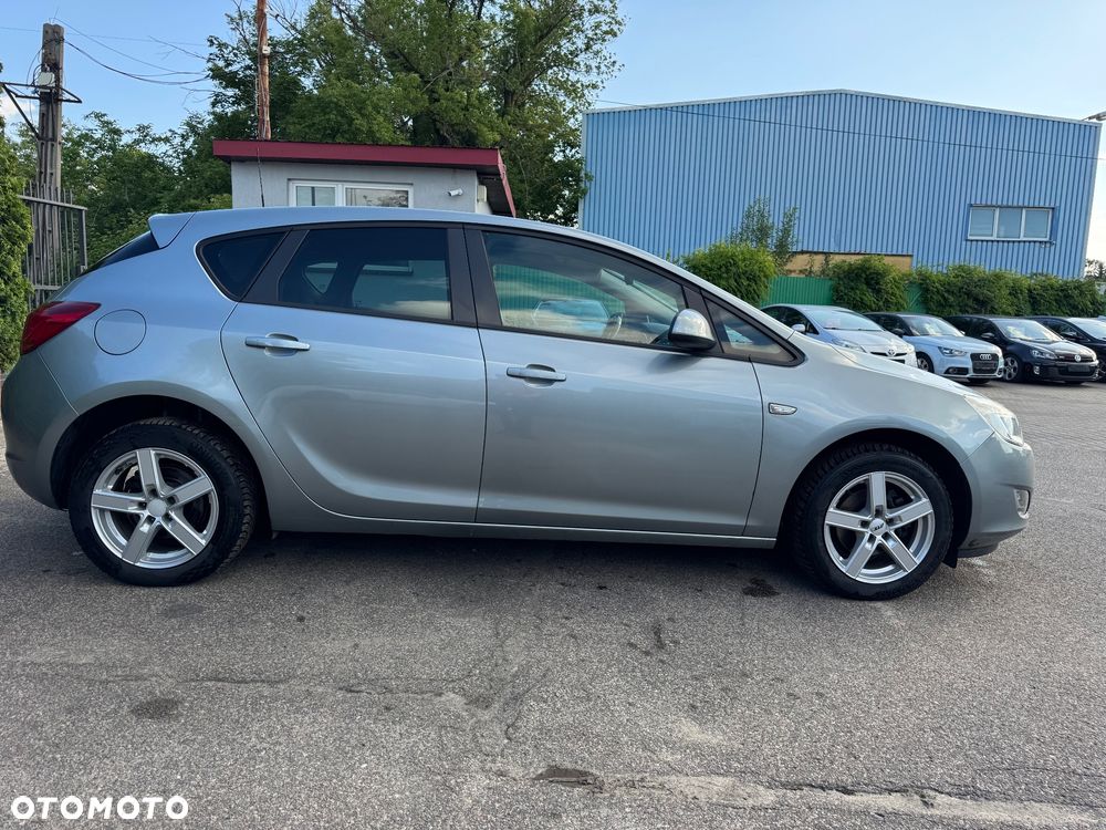 Opel Astra 1.4 Turbo ecoFLEX Start/Stop 150 Jahre - 22