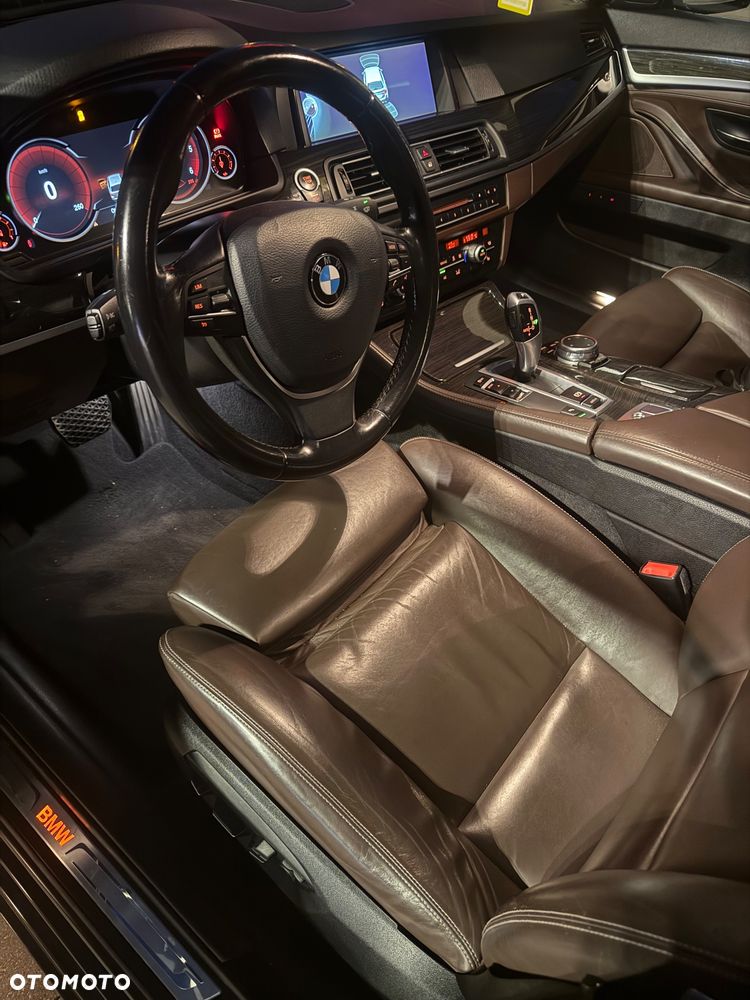 BMW Seria 5 520d Luxury Line - 8