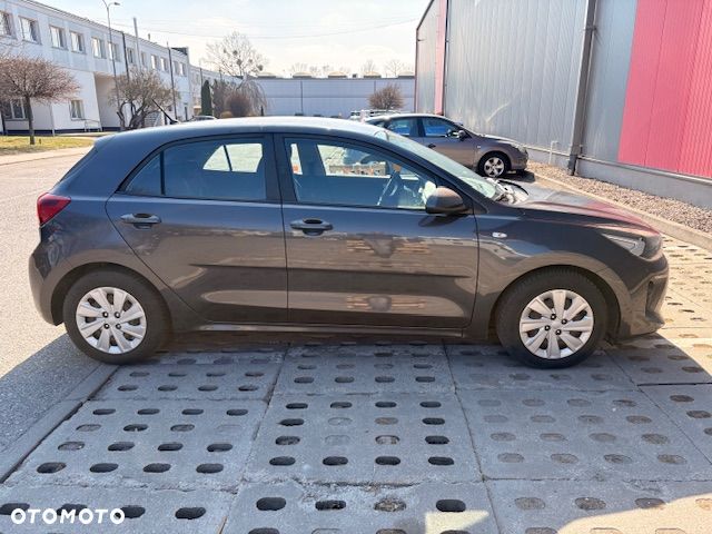 Kia Rio 1.2 M - 3