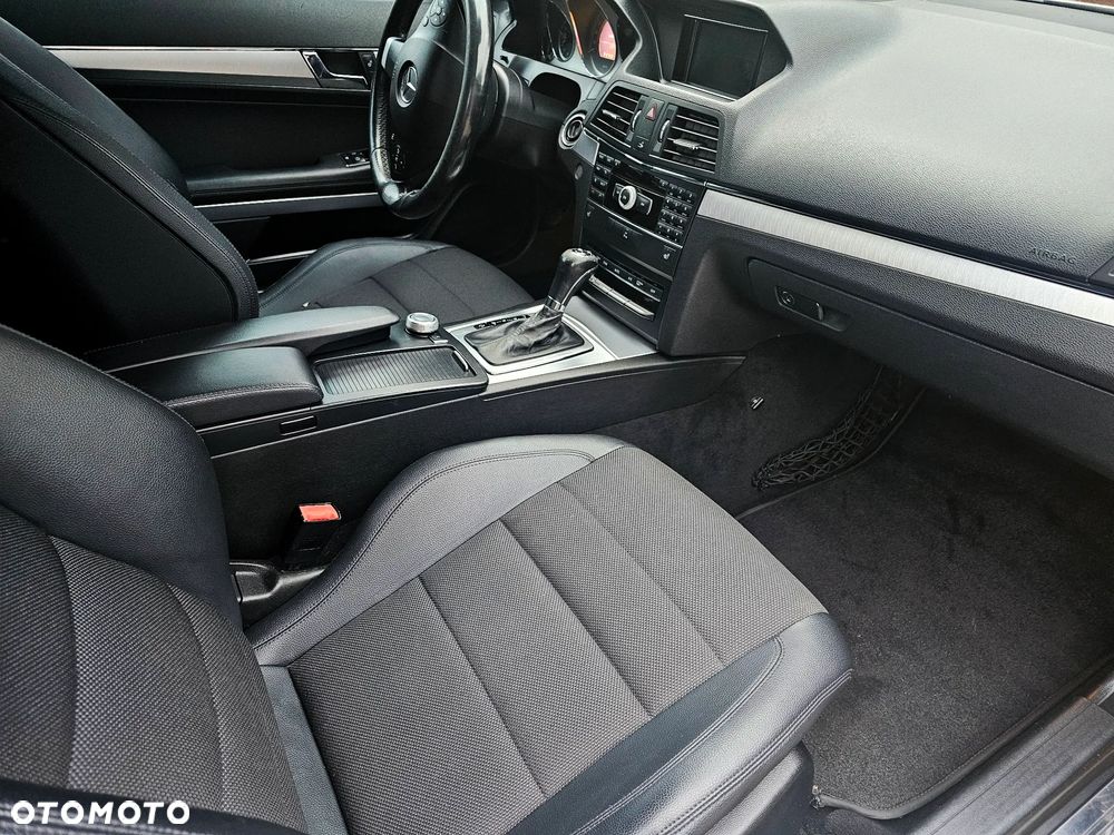 Mercedes-Benz Klasa E 350 CDI BlueEff - 4