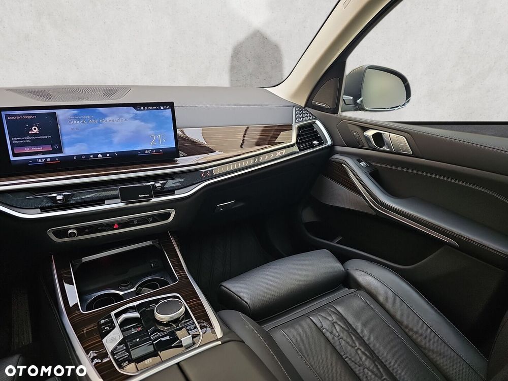 BMW X7 xDrive40d mHEV - 36