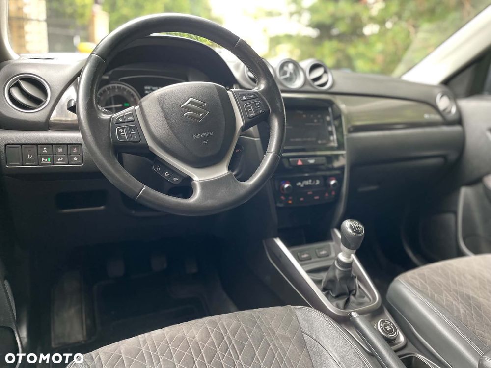 Suzuki Vitara - 16