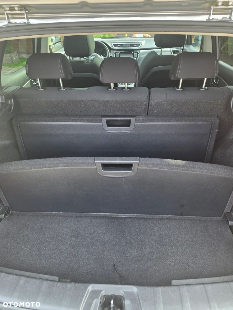 Nissan Qashqai 1.2 DIG-T N-Connecta EU6 - 26