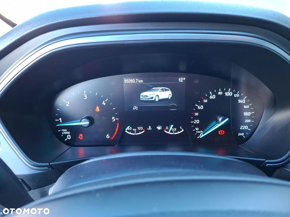 Ford Focus 1.5 EcoBlue Connected - 24