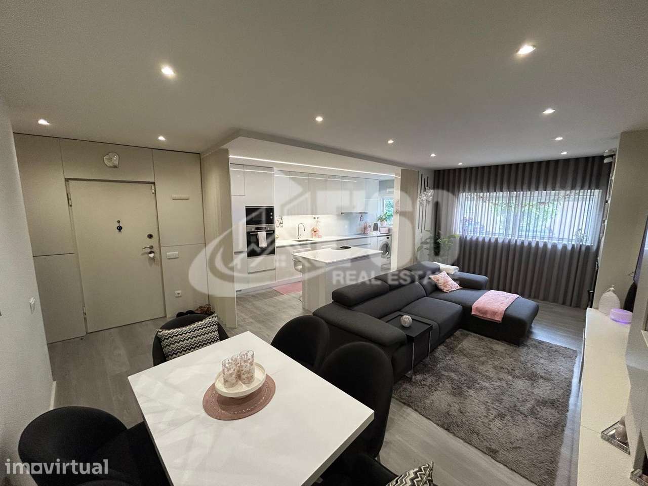 APARTAMENTO T2 EM NOGUEIRA DA REGEDOURA - Grande imagem: 2/31