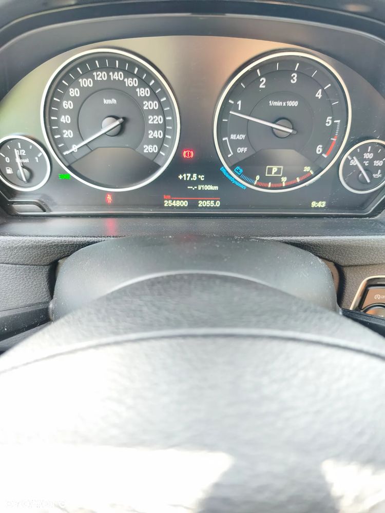 BMW Seria 3 318d Sport Line - 20