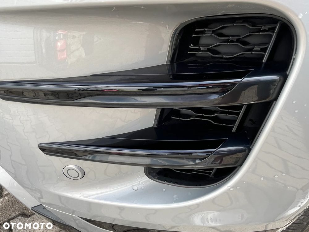 Land Rover Range Rover Evoque 2.0 D200 mHEV R-Dynamic SE - 16