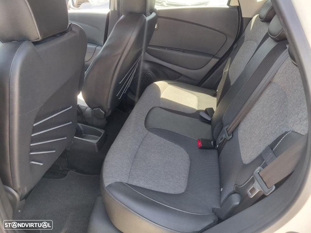 Renault Captur 1.5 dCi Exclusive EDC - 11