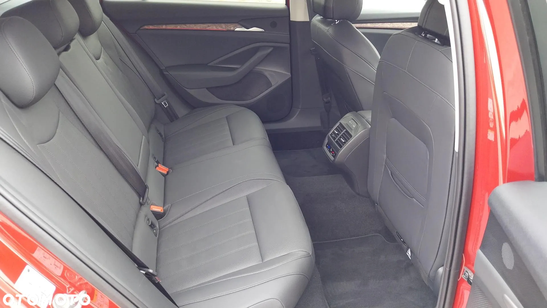 Skoda Superb 1.5 TSI L&K DSG - 15
