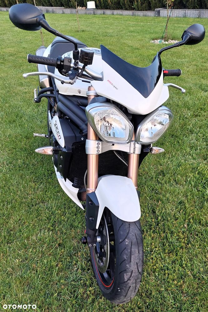 Triumph Speed Triple - 10