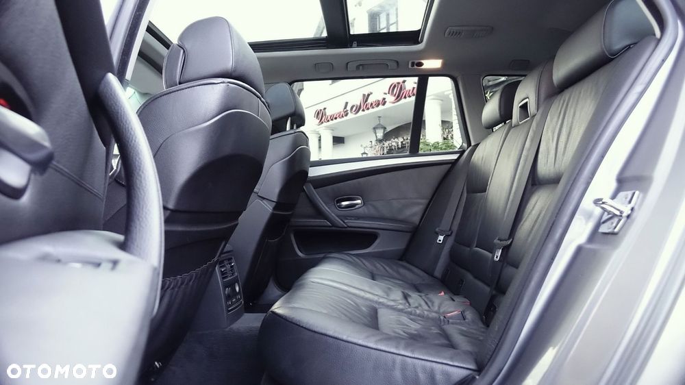 BMW Seria 5 - 22