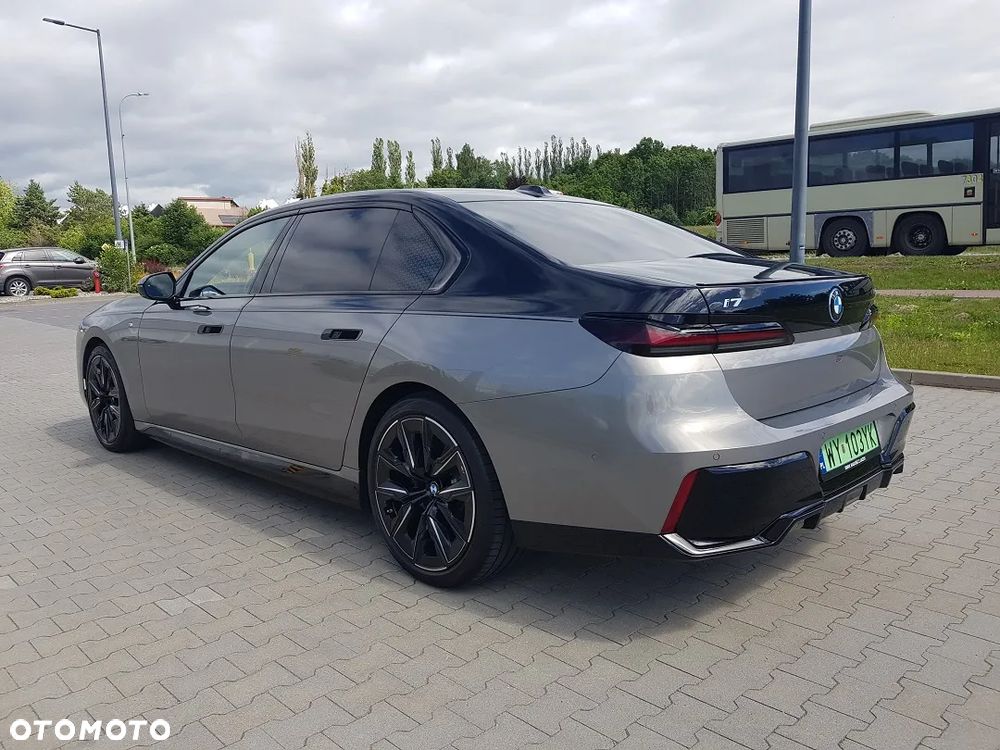 BMW i7 105.7kWh xDrive60 M Sport - 13