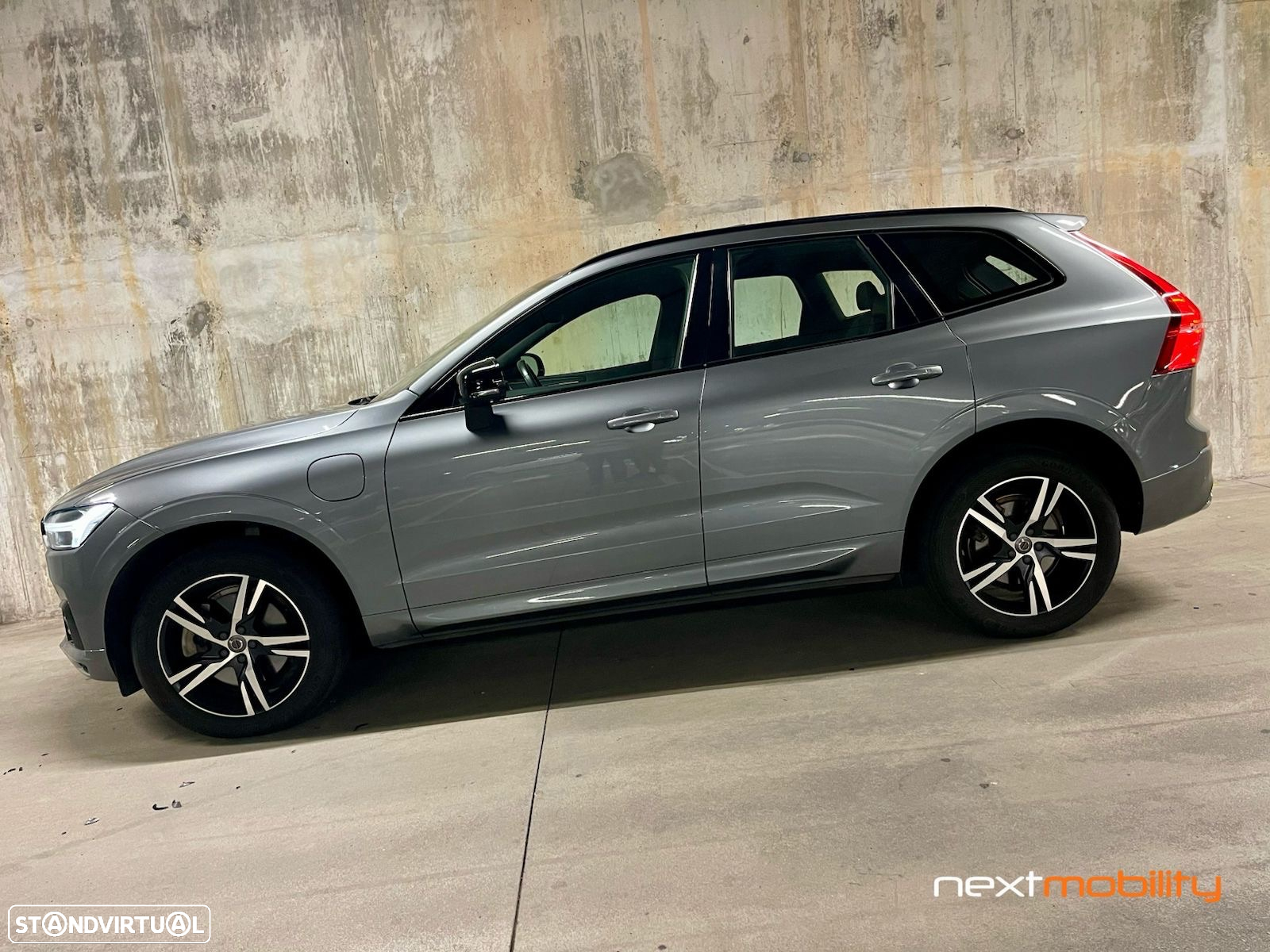 Volvo XC 60 2.0 T6 PHEV R-Design AWD - 7
