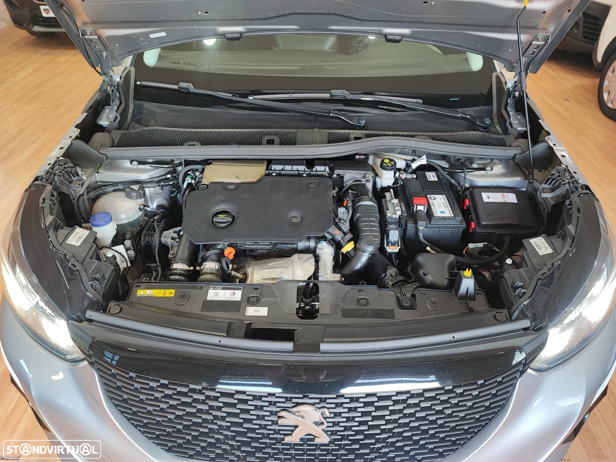 Peugeot 2008 BlueHDi 110 Active Pack - 36