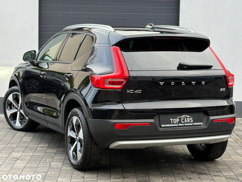 Volvo XC 40 B3 B DKG Plus Bright - 18