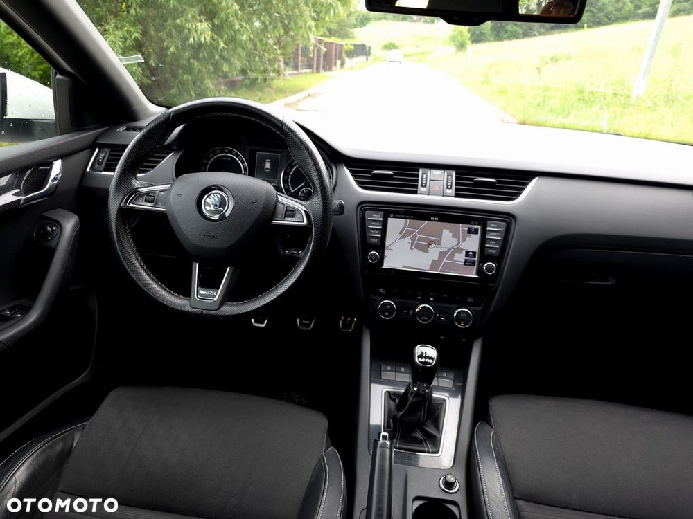 Skoda Octavia 2.0 TDI RS - 6