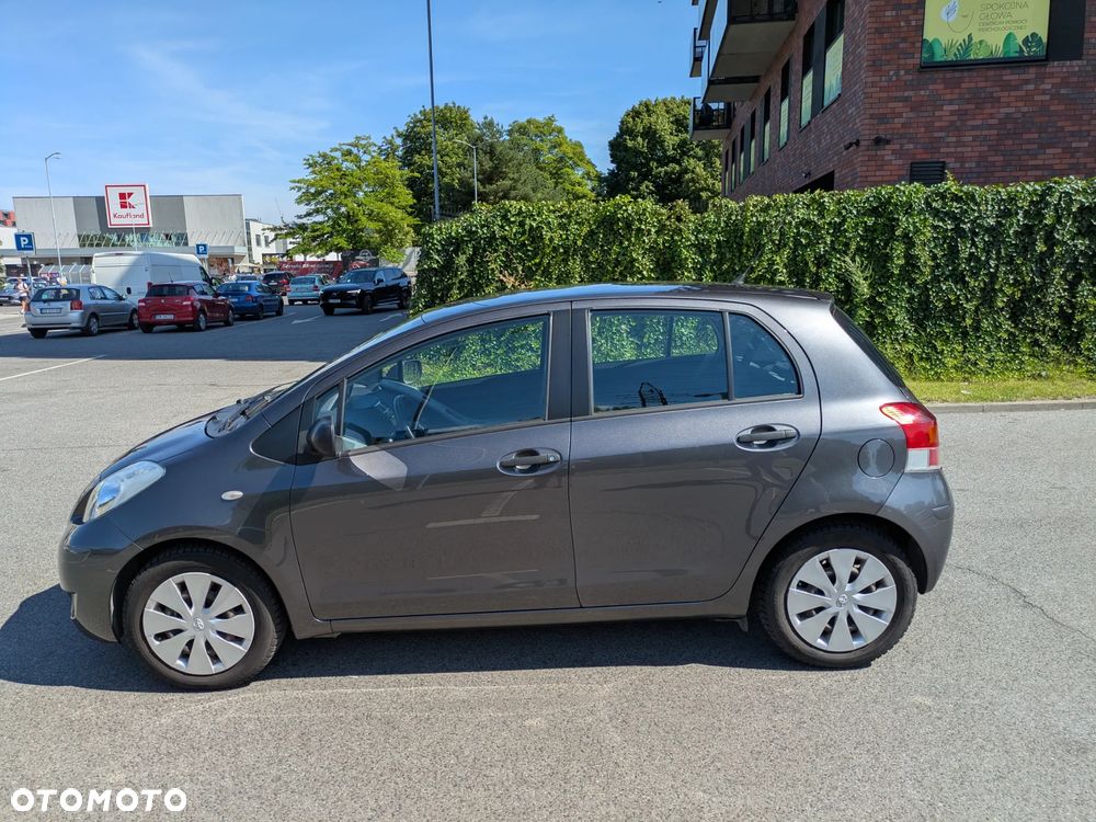 Toyota Yaris 1.33 Luna - 8