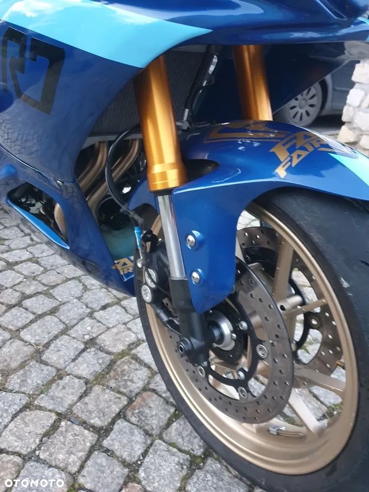 Yamaha R7 - 5
