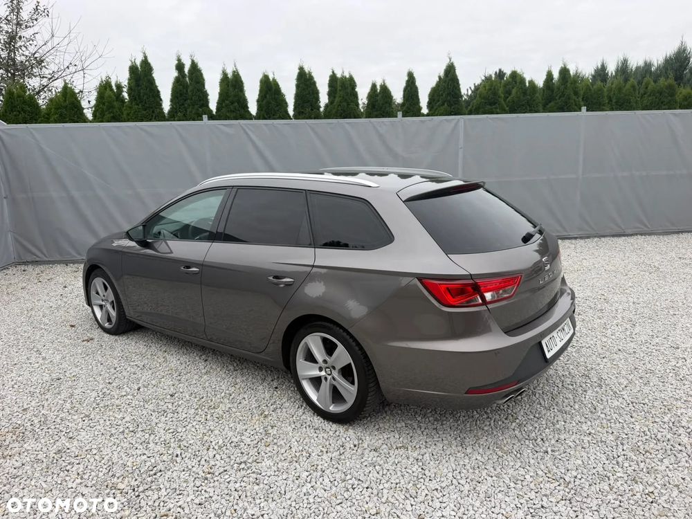 Seat Leon 2.0 TDI FR S&S DSG - 4