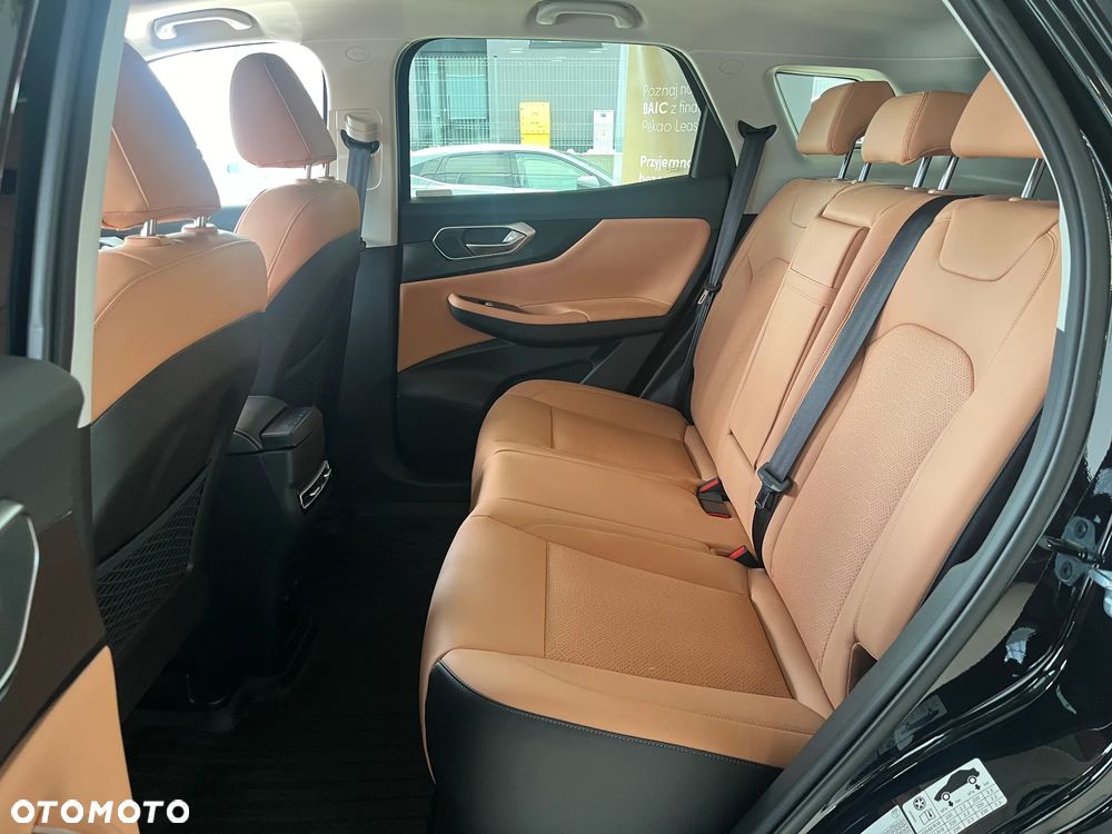 BAIC 7 1.5T Luxury Plus DCT - 10