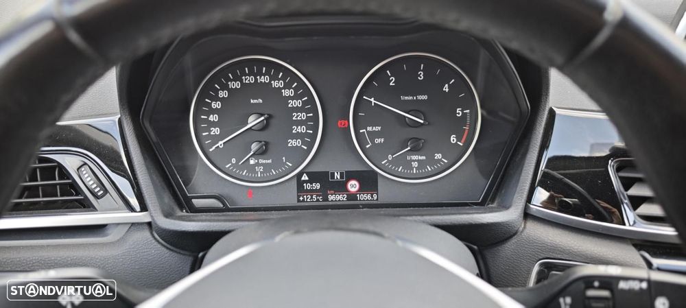 BMW X1 16 d sDrive xLine - 16