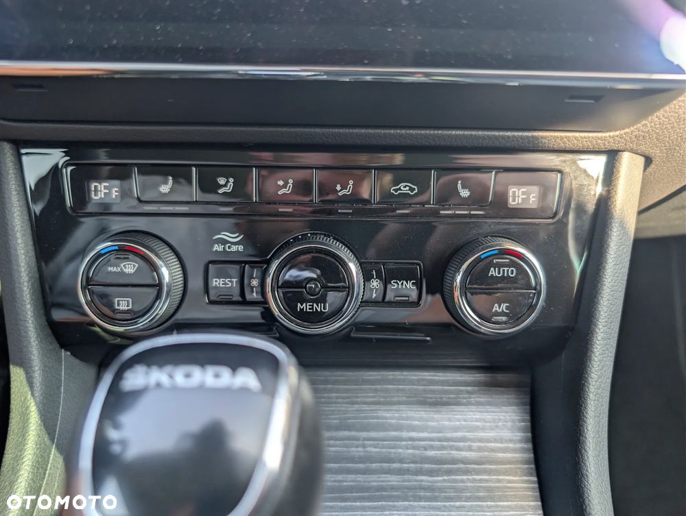 Skoda Superb 1.5 TSI DSG Ambition - 29