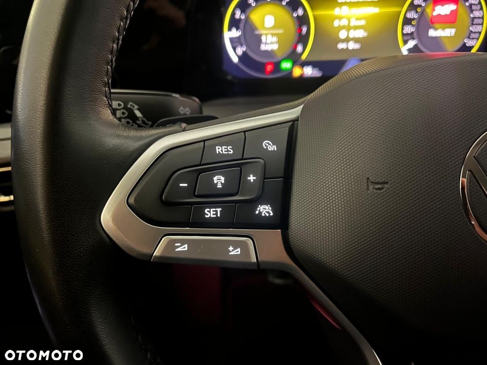 Volkswagen Golf - 20