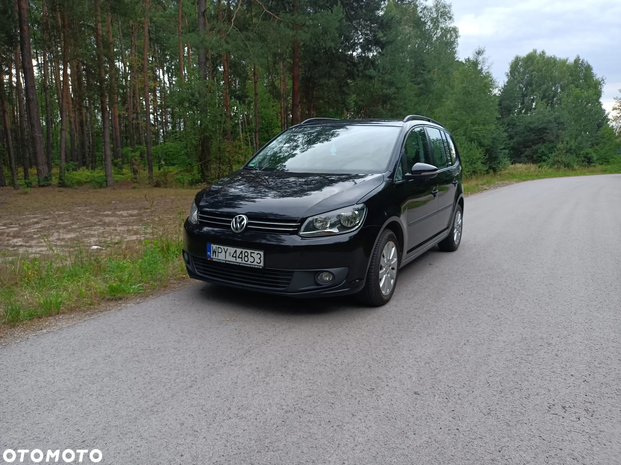 Volkswagen Touran 1.6 TDI DPF BlueMot Comfortline - 1