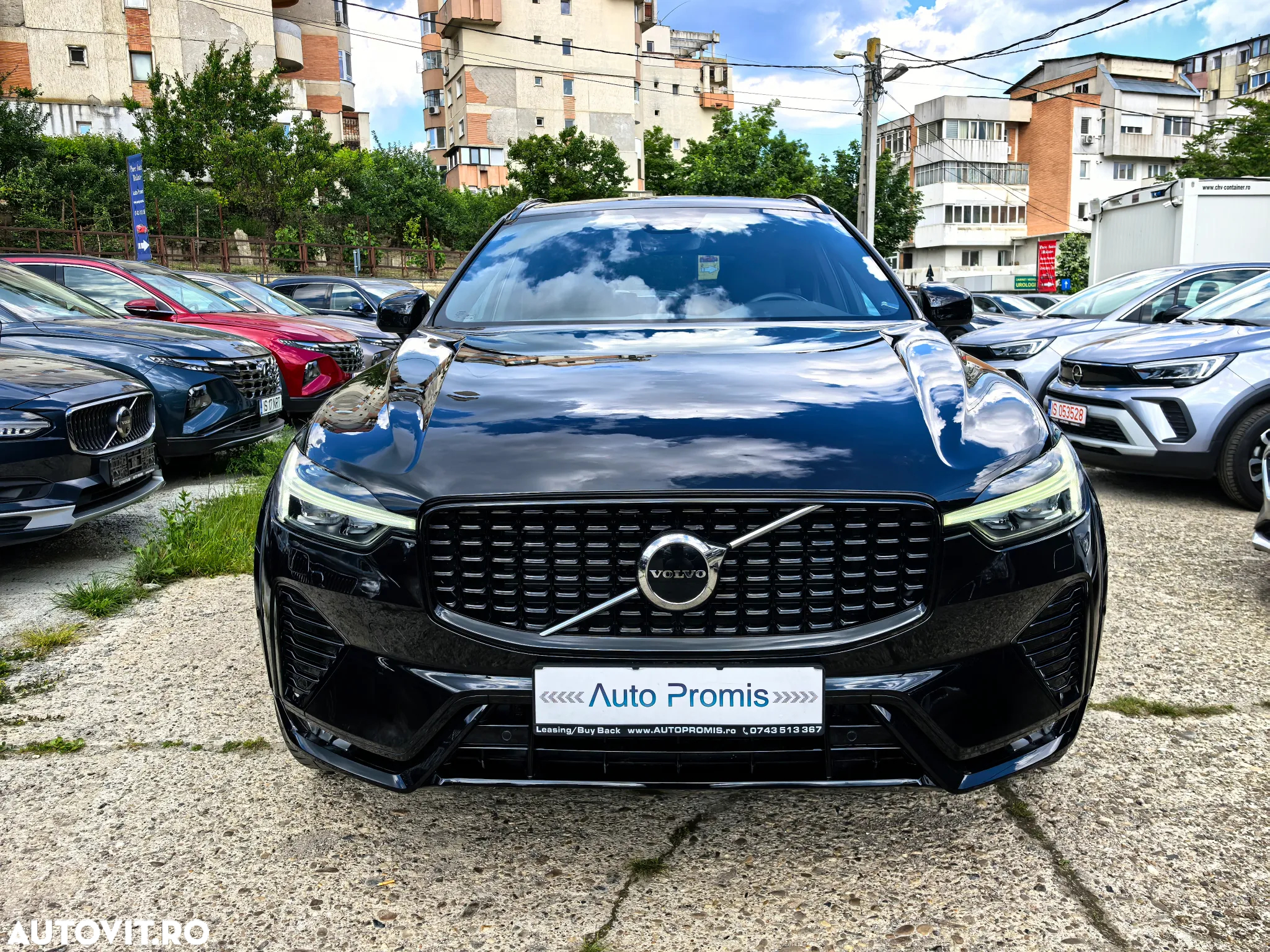 Volvo XC 60 B4 MHEV R-Design - 10