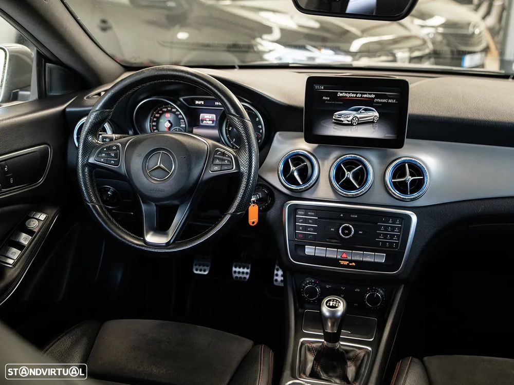 Mercedes-Benz CLA 200 d Shooting Brake AMG Line - 13