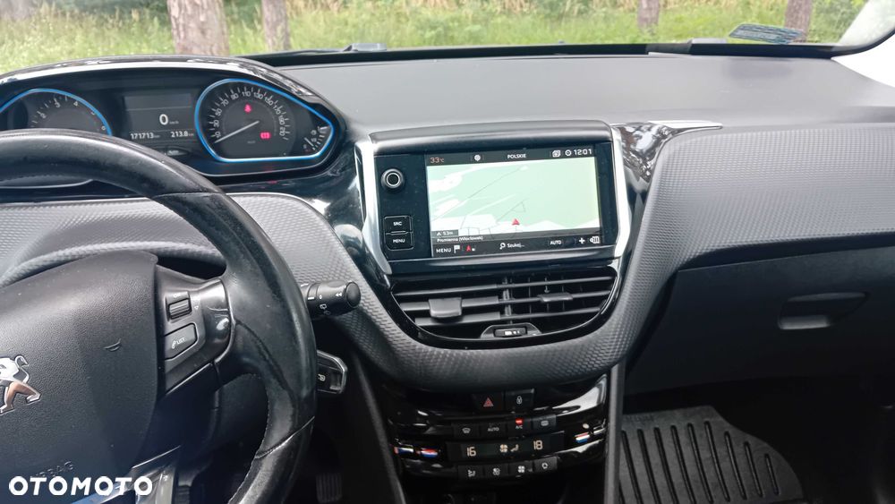 Peugeot 2008 - 5