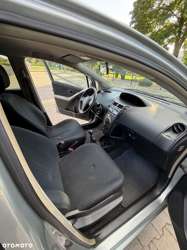 Toyota Yaris 1.33 2010 - 7