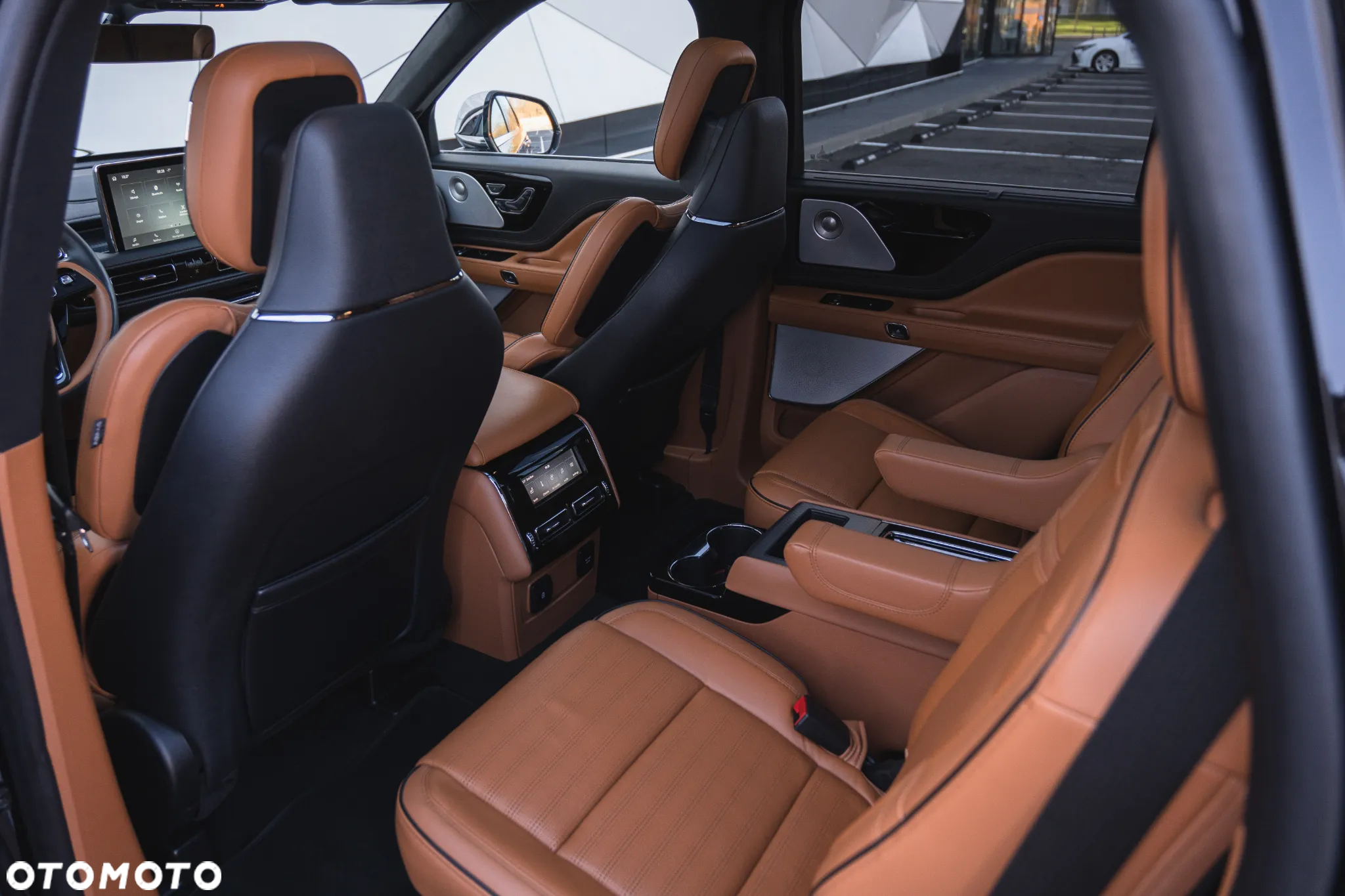 Lincoln Aviator - 15