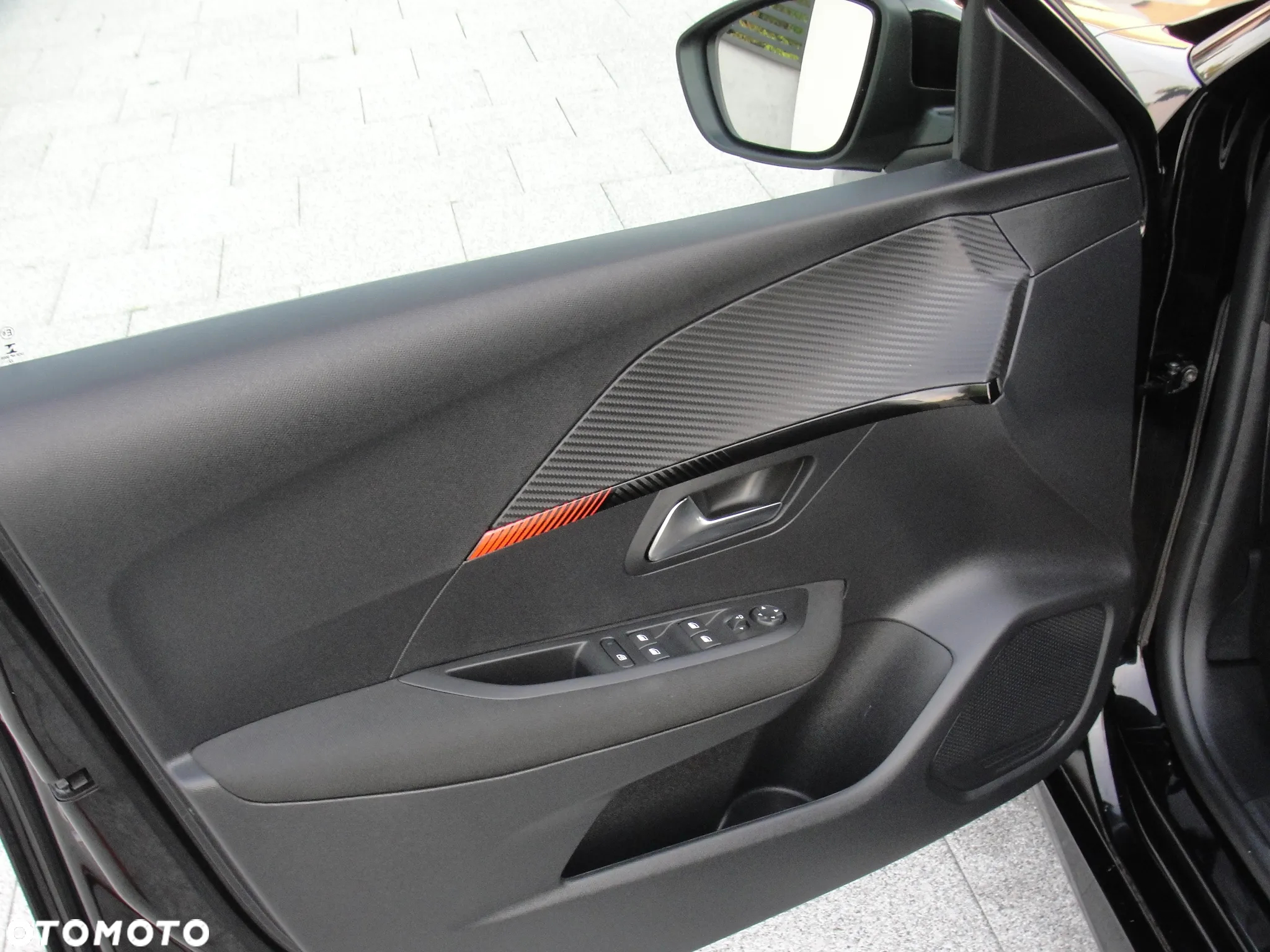 Peugeot 208 BlueHDi 100 Active Pack - 13