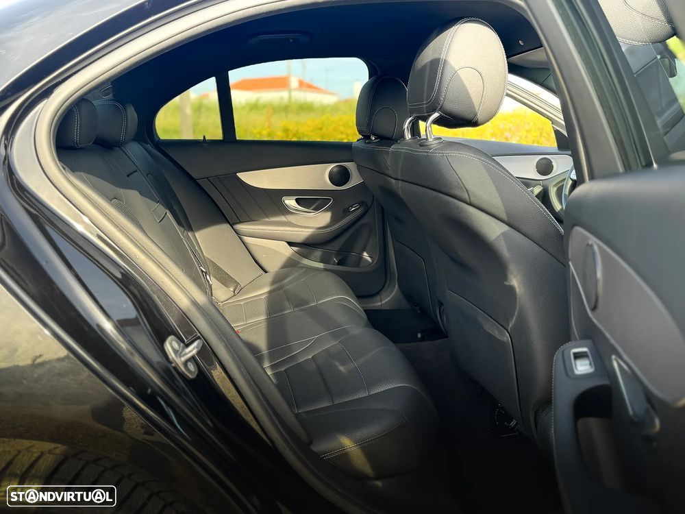 Mercedes-Benz C 300 de AMG Line - 14
