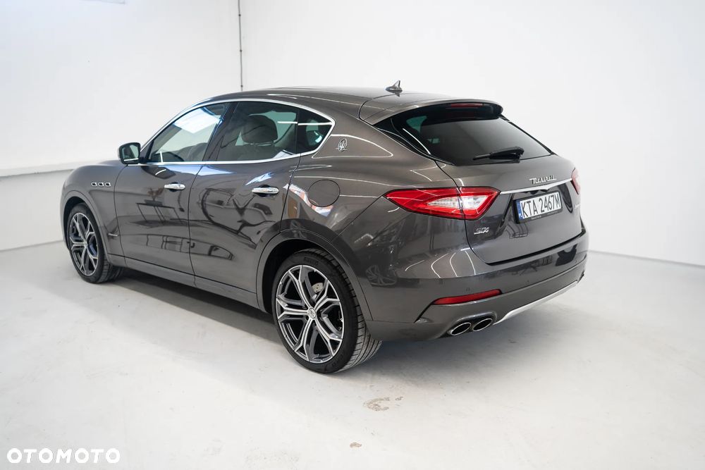 Maserati Levante S Granlusso - 8
