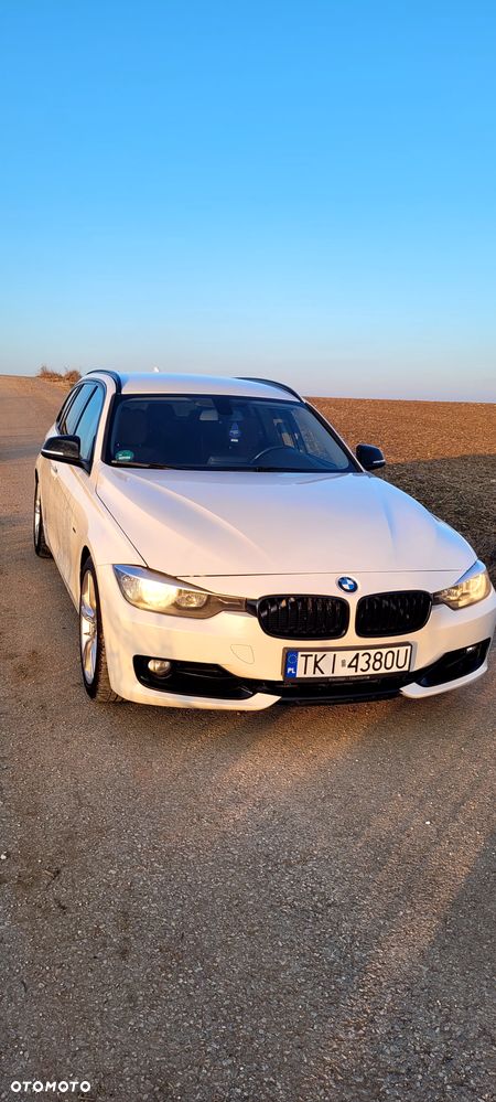 BMW Seria 3 320d DPF Edition Sport - 3