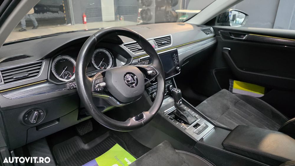 Skoda Superb 2.0 TDI DSG Premium Edition - 5