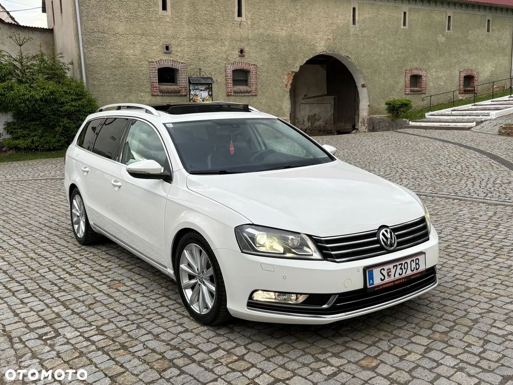 Volkswagen Passat - 1