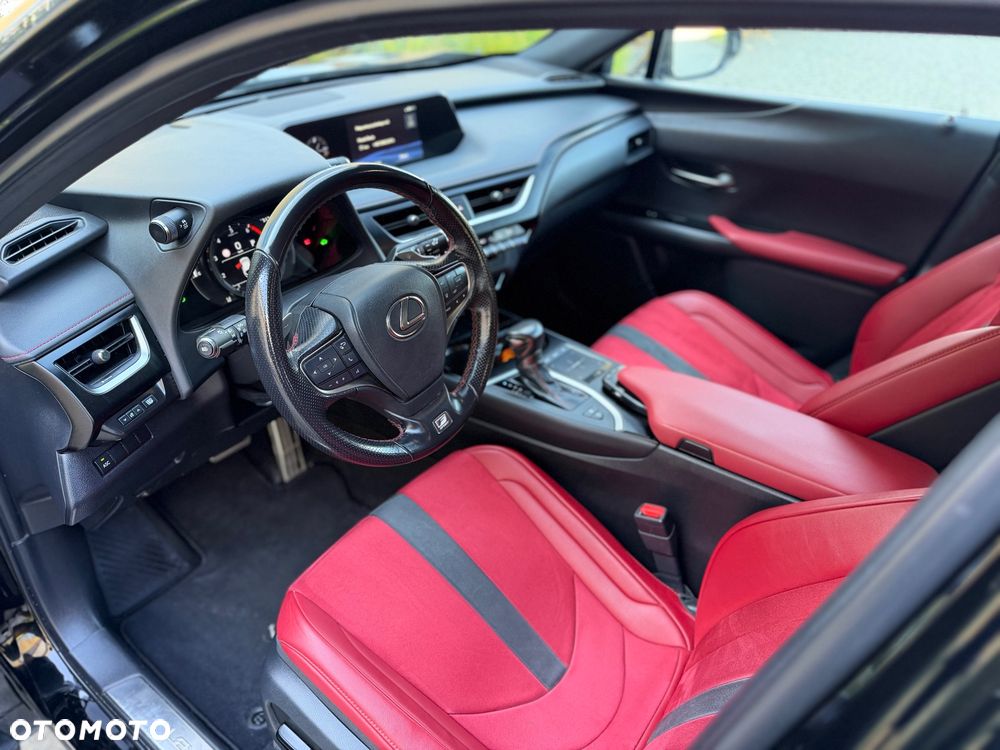 Lexus UX 200 GPF F Sport Design+ 2WD - 19