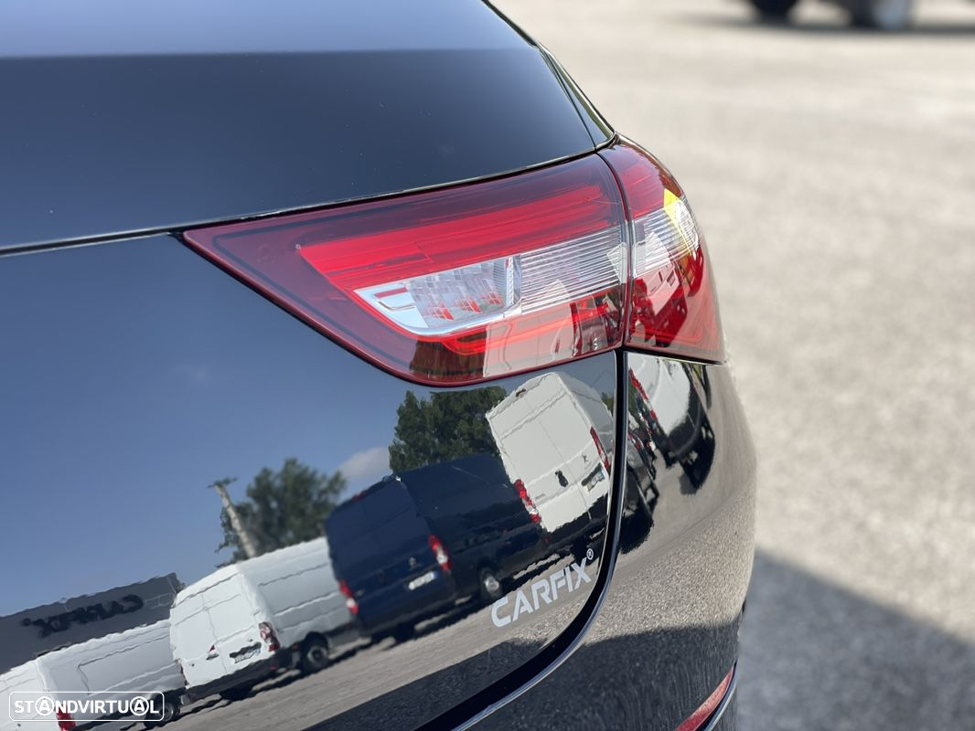 Mercedes-Benz CLA 200 d Shooting Brake 8G-DCT - 13