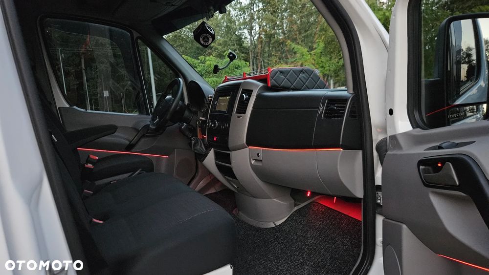 Mercedes-Benz Sprinter - 9