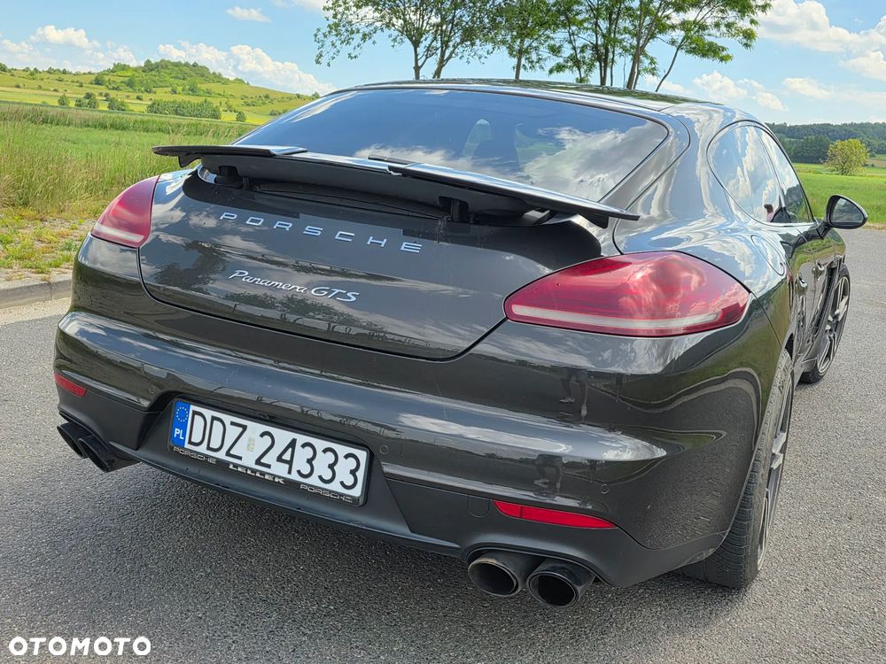 Porsche Panamera GTS PDK - 8
