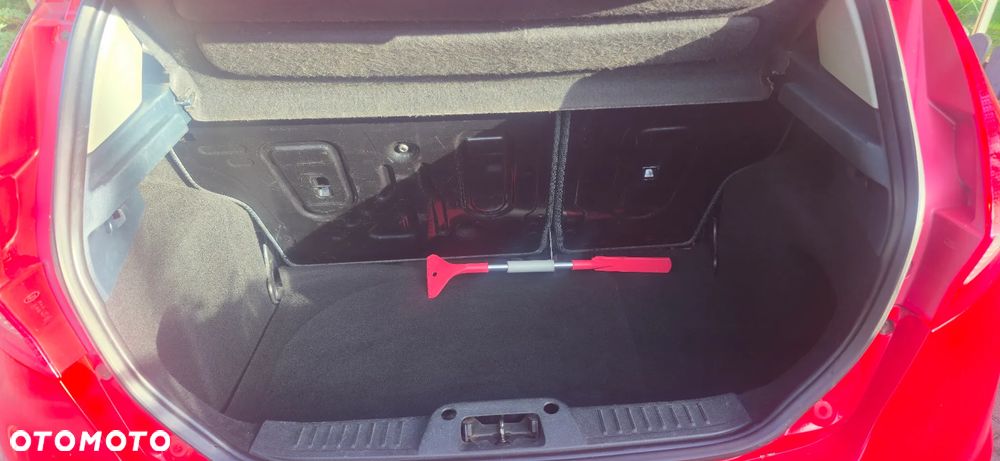 Ford Fiesta - 16